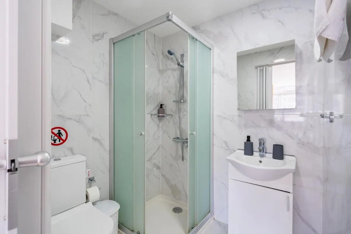Tangerine Modern 1-Br Apartment In Larnaca 0*,  Cyprus