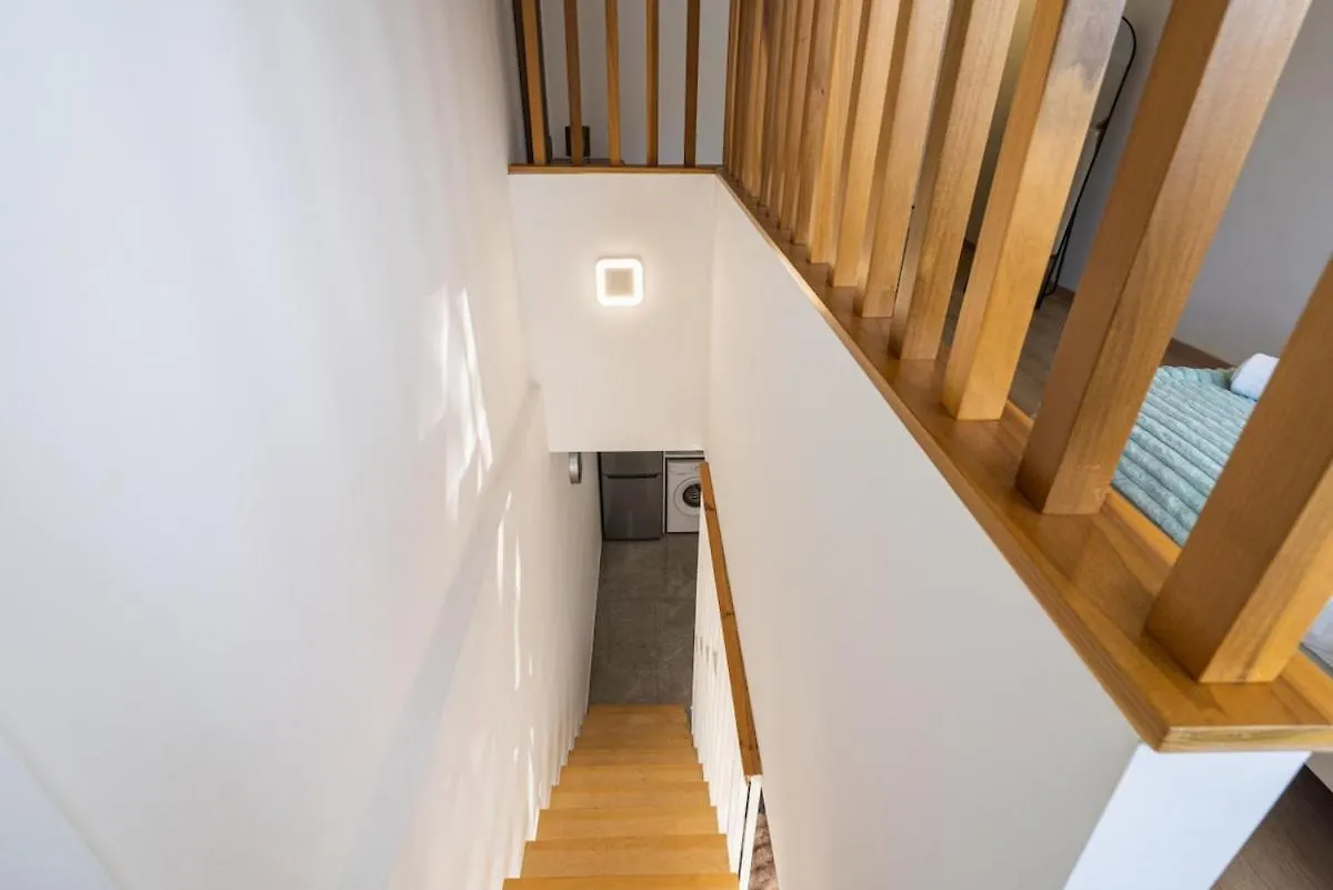 Tangerine Modern 1-Br Apartment In Larnaca